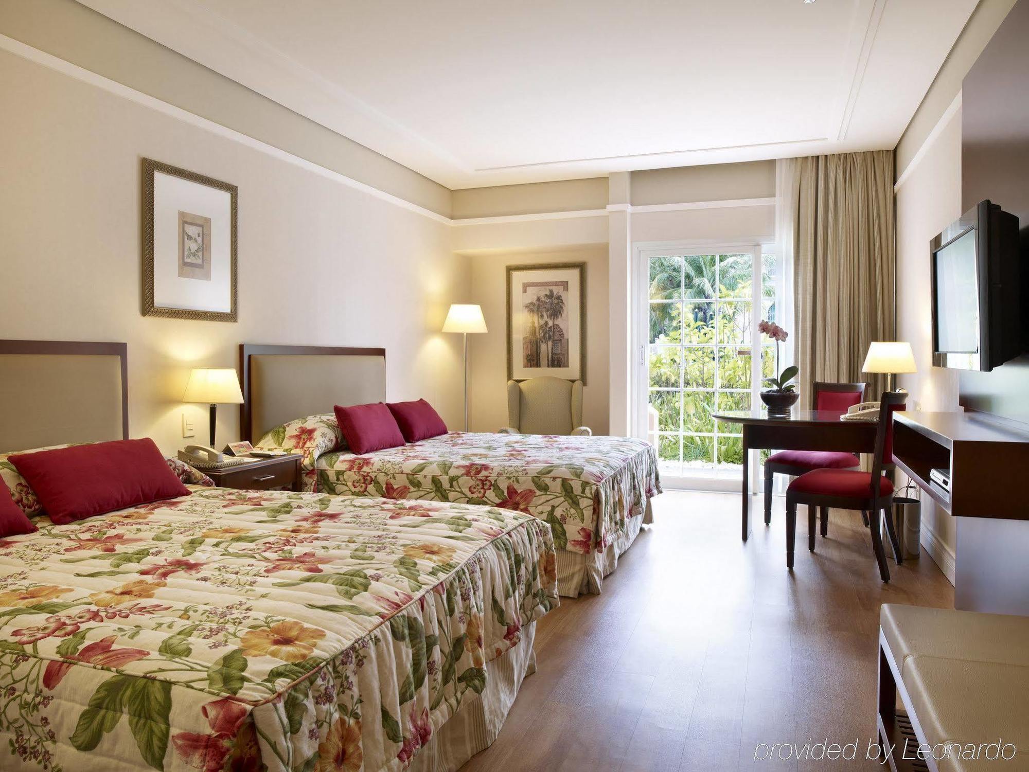 Royal Palm Plaza 5*